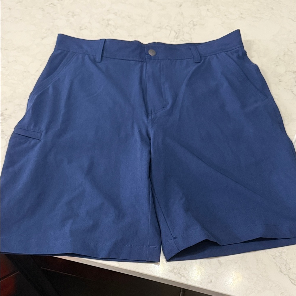G.H. Bass & Co. Men's Navy Flat Front Shorts